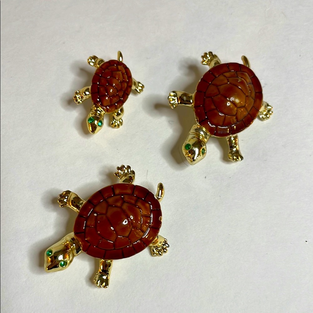 Vintage Early 1960's Turtle Figural Scatter Pins Mommy and Two Babies Unsigned